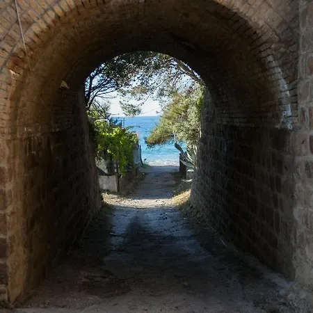 Of Eden Cefalu' Lejlighed